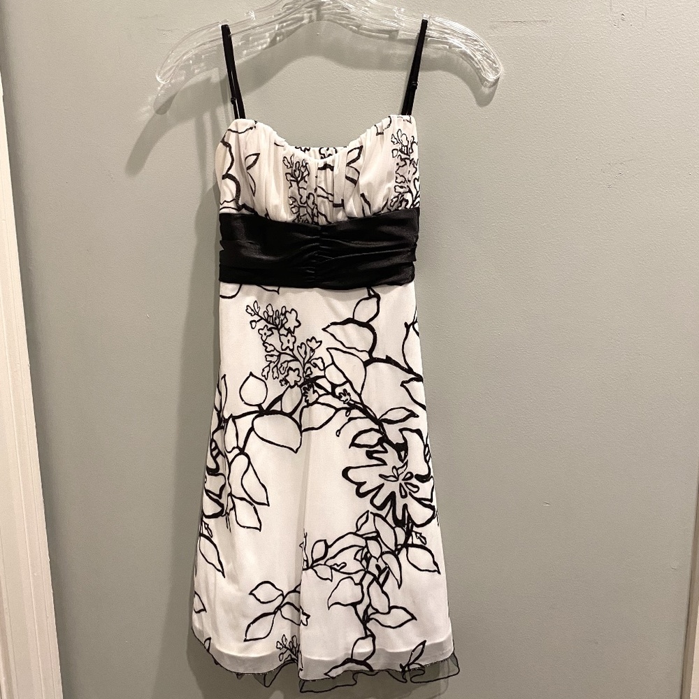 Speechless black/white dress Junior size small